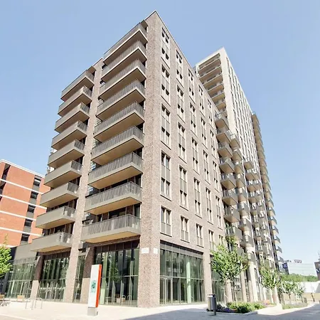 Botanical-Inspired Apartments At Repton Gardens Right In The Heart Of Wembley Park London Exterior photo